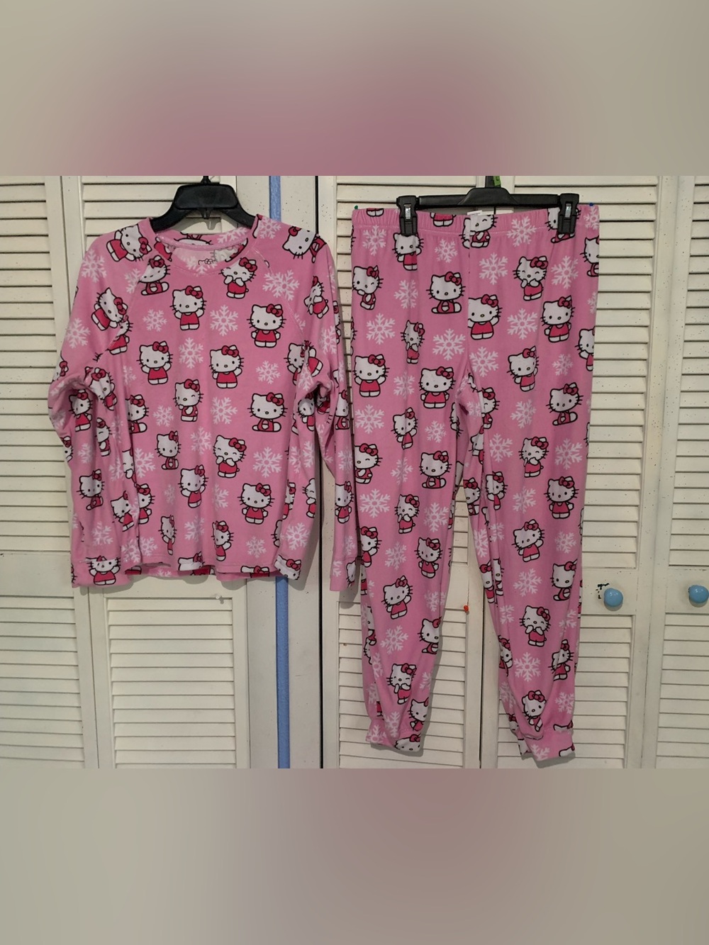 Sanrio Hello Kitty Pink Pajama/Lounge Set